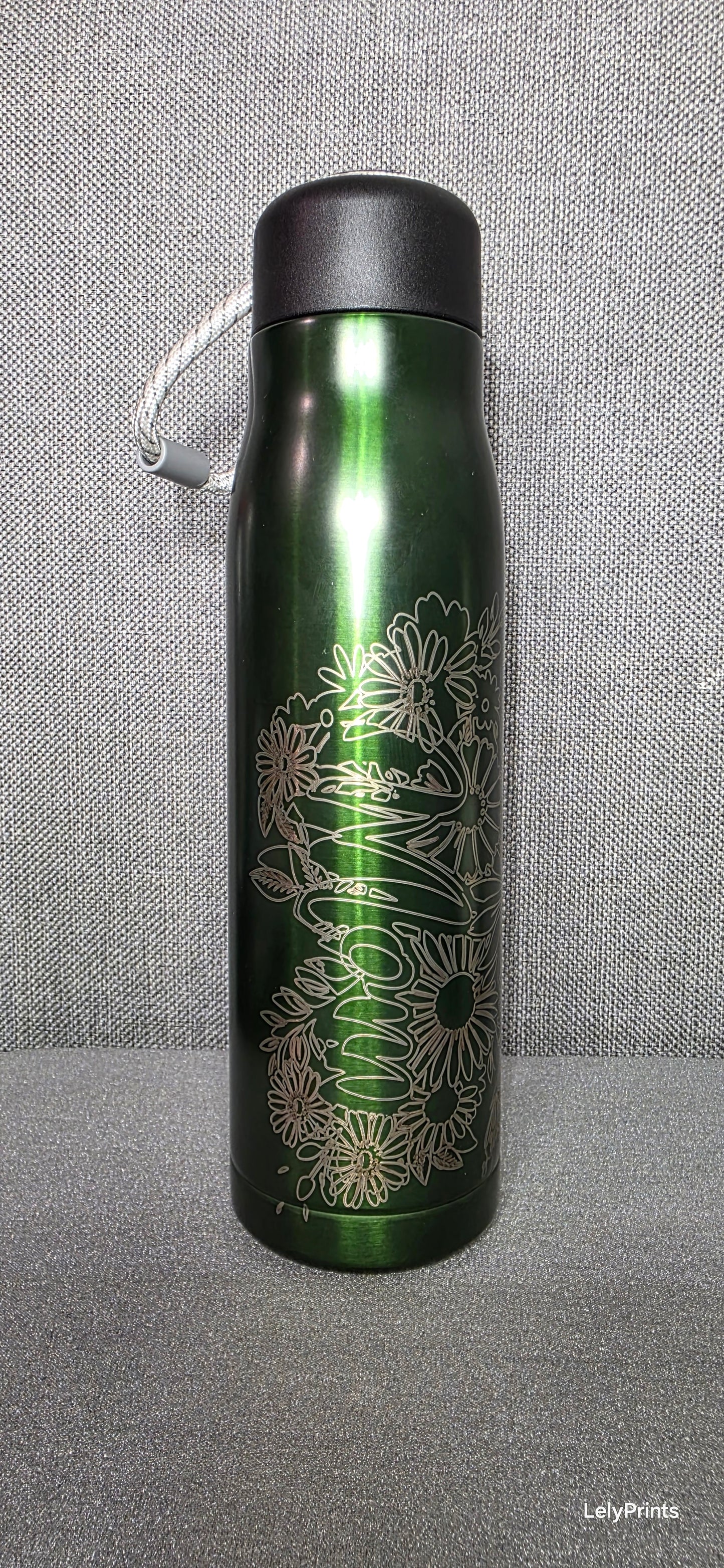 Stainless steel double-walled vacuum Thermos bottle